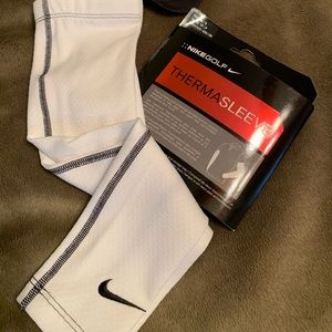 NWT - NikeGolf Therma Sleeve -Size XS/S